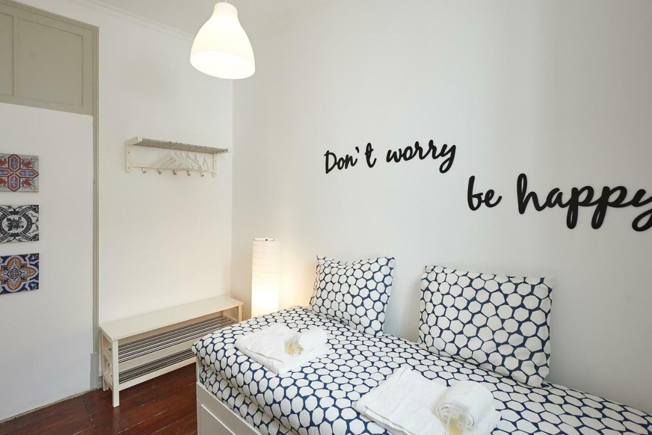 Love Inn Bairro Alto Lisbon Luaran gambar