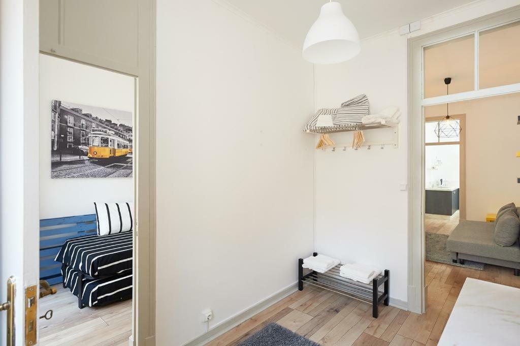Love Inn Bairro Alto Lisbon Luaran gambar