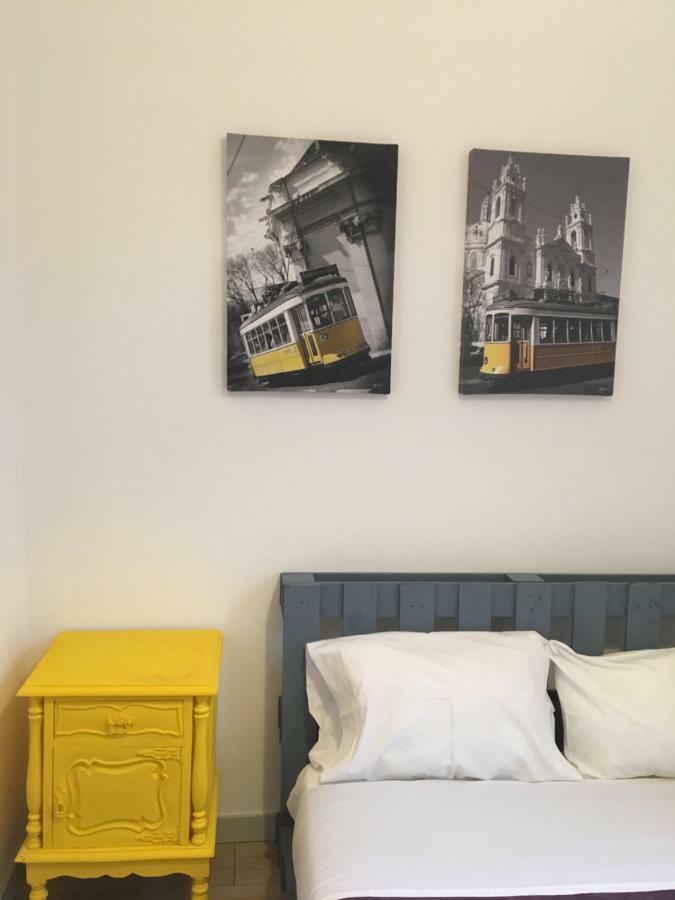 Love Inn Bairro Alto Lisbon Luaran gambar